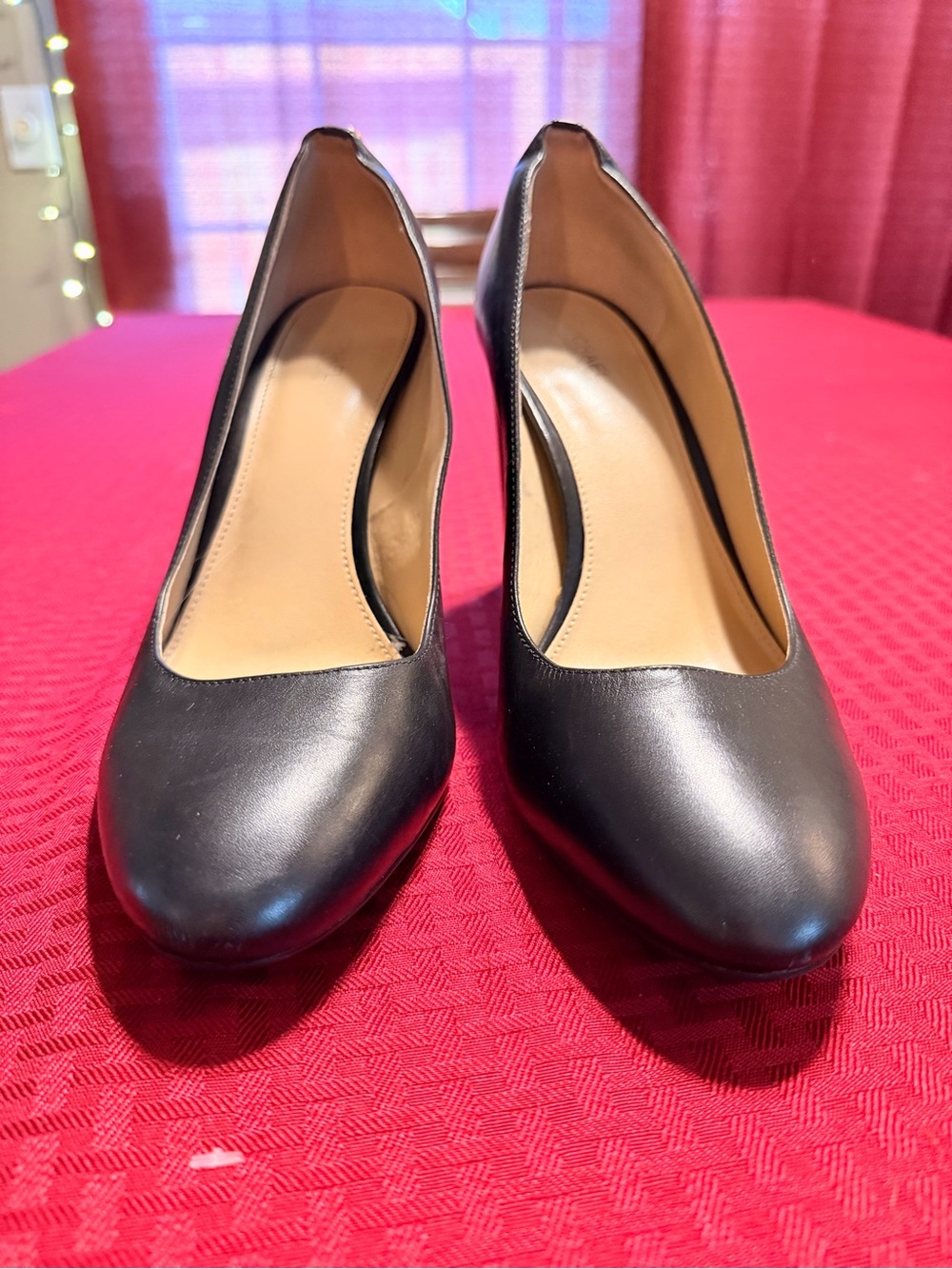 MICHAEL Michael Kors Black Leather Classic Round-Toe Heels